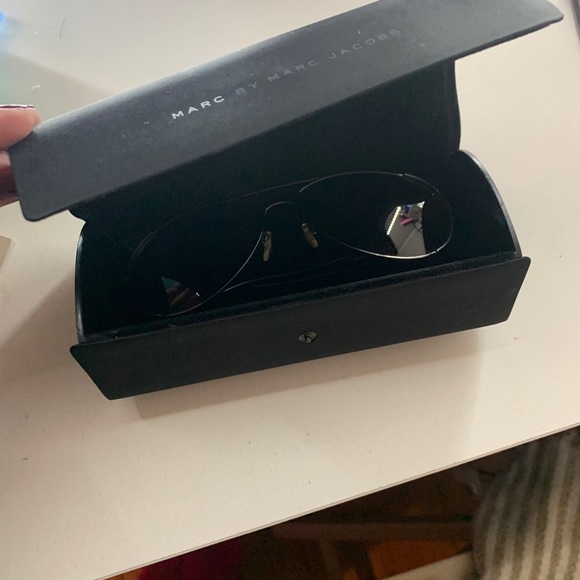 Marc Jacob’s aviators - Picture 8 of 9